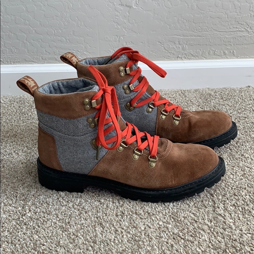 TOMS Tan Suede/Grey Wool Summit Hiking Boots
